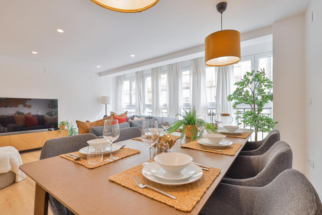 C26 Gorgeous 4 Bdrm Apartament In Plaza Uncibay Málaga Esterno foto